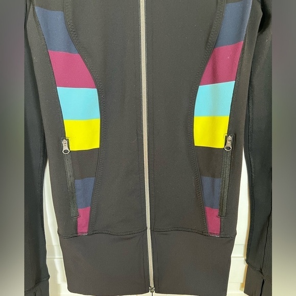 Lululemon | Nice | Asana Jacket | Black / Pow Stripe Split Pea | Thumb Holes | 2 - Picture 6 of 9